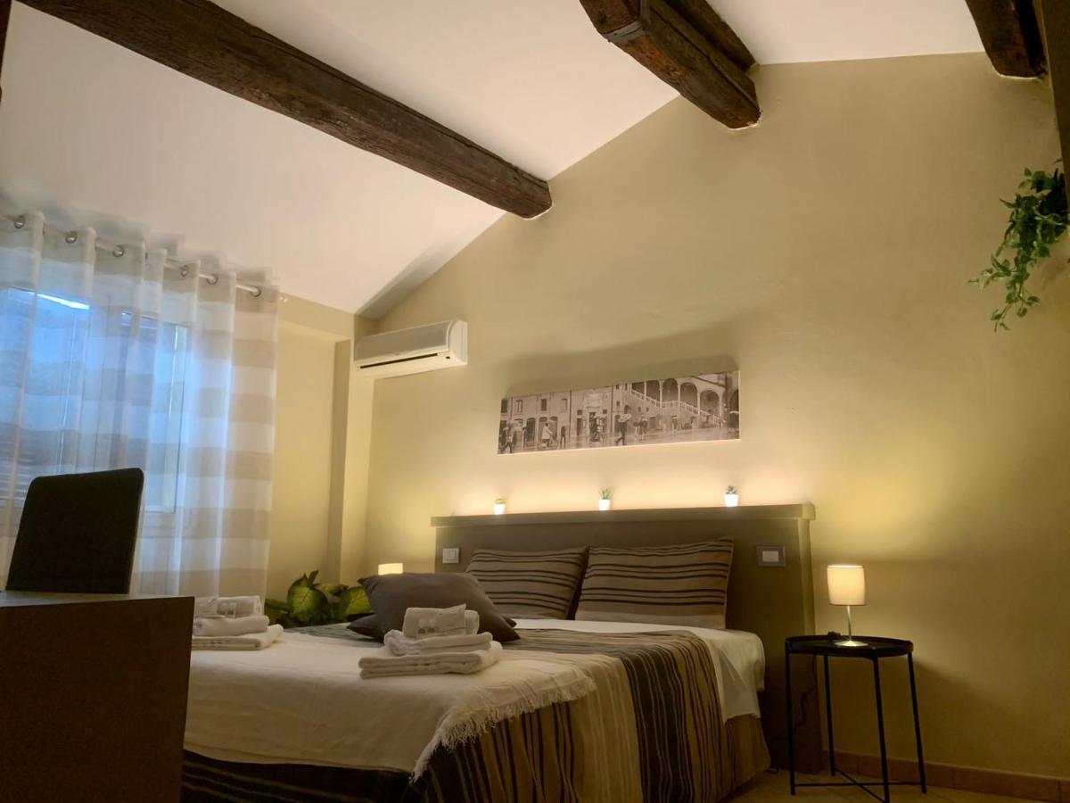 Smart Hotel Ferrara Esterno foto