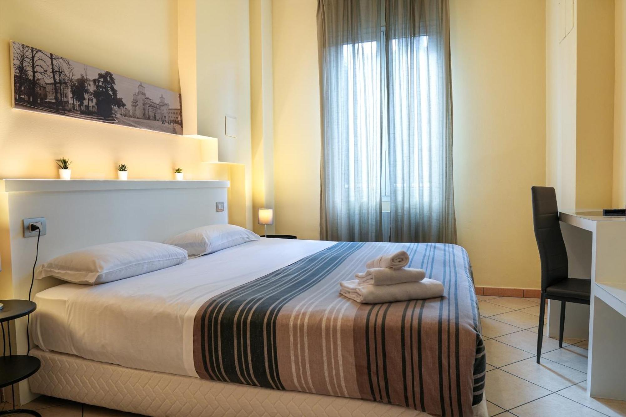 Smart Hotel Ferrara Esterno foto