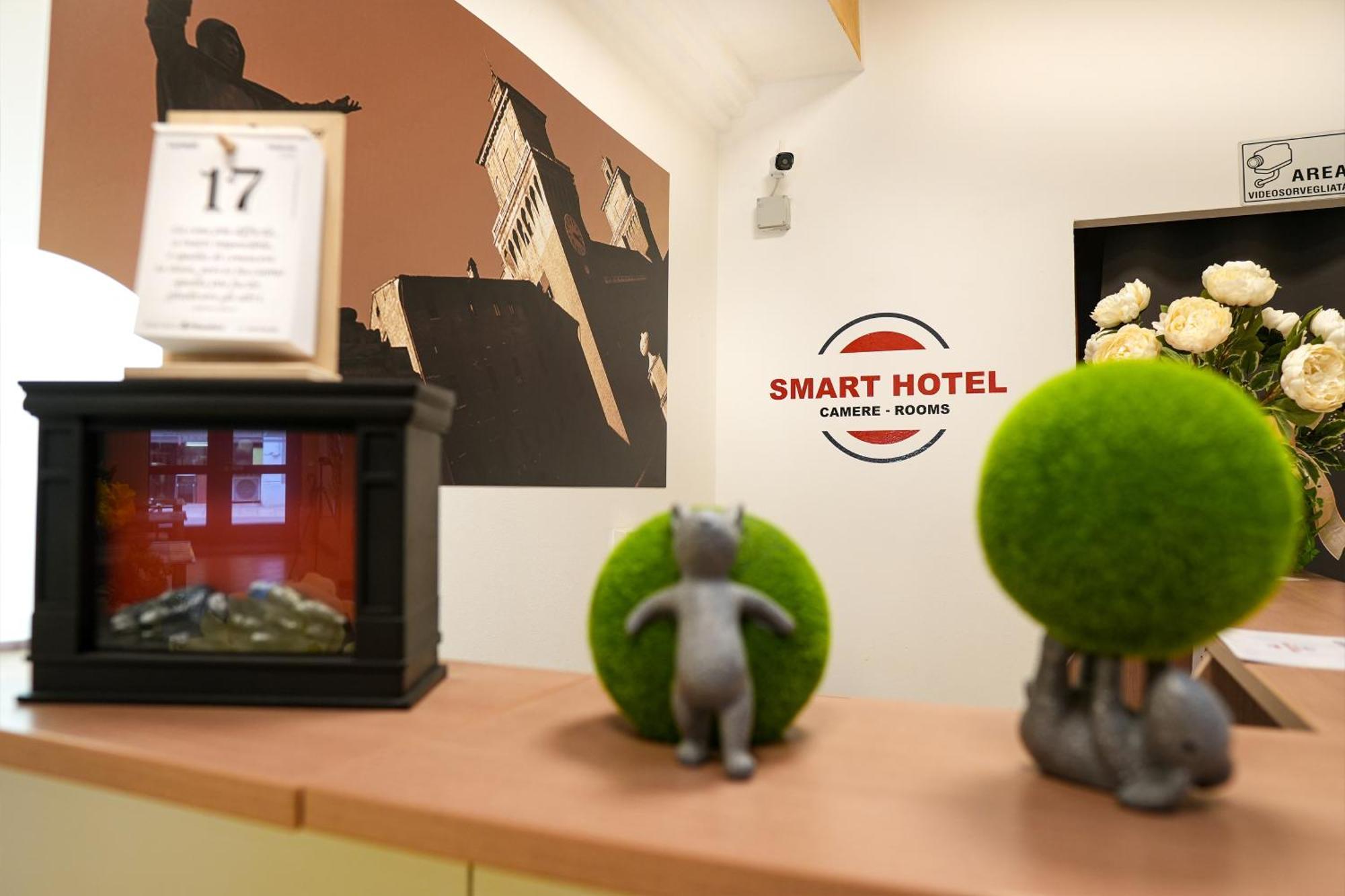 Smart Hotel Ferrara Esterno foto