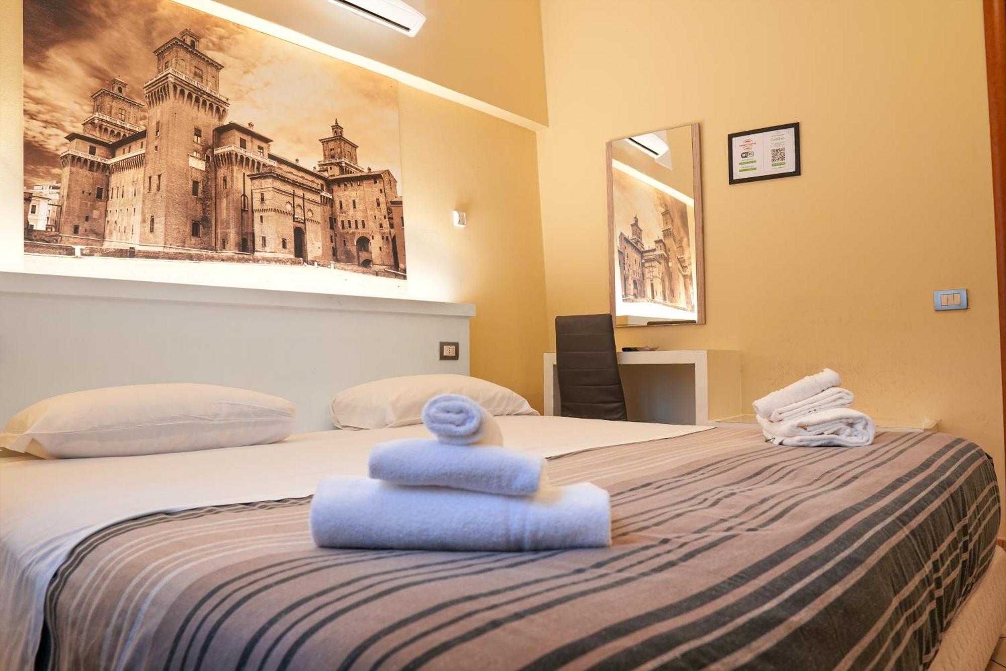 Smart Hotel Ferrara Esterno foto