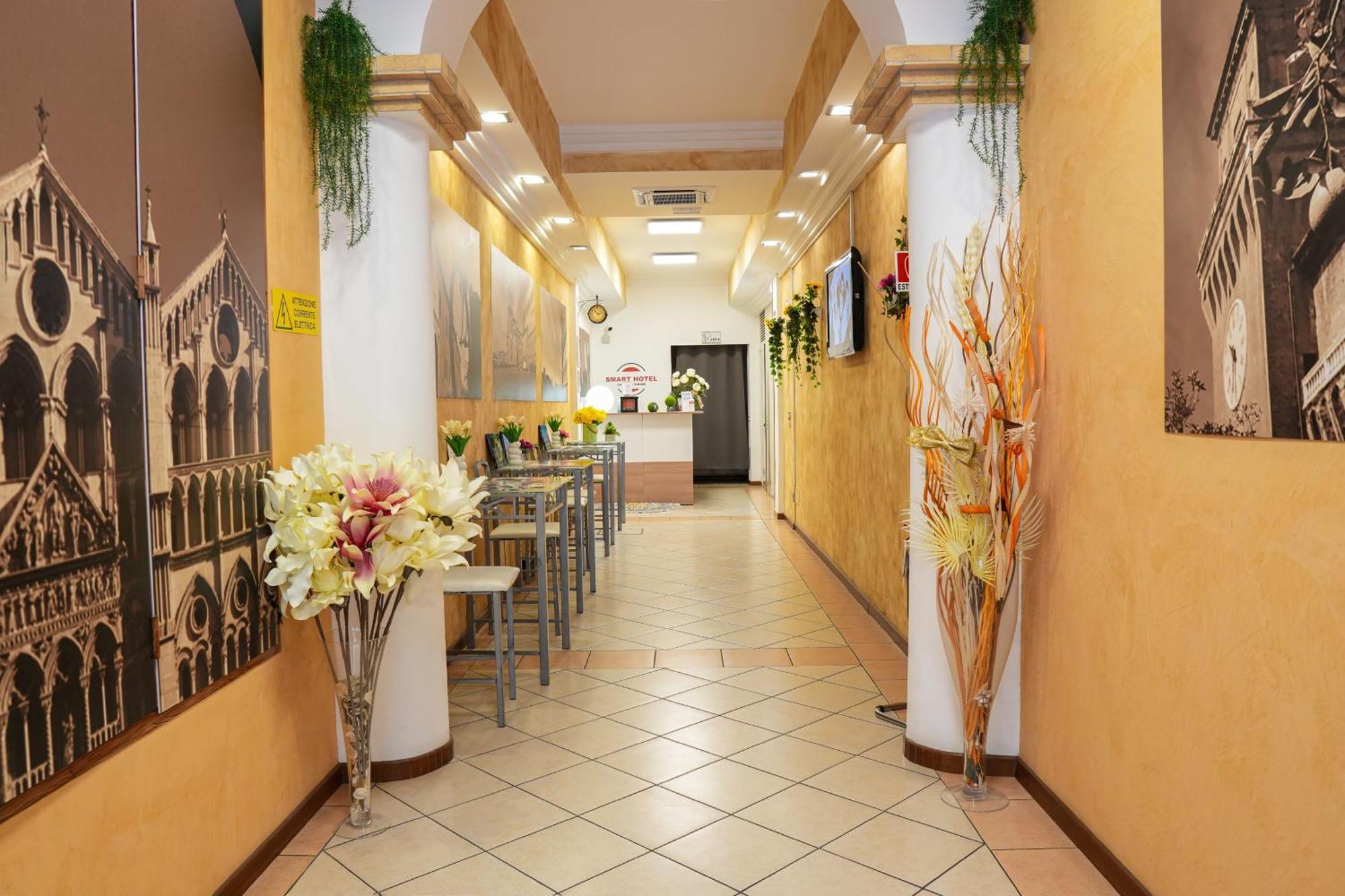 Smart Hotel Ferrara Esterno foto