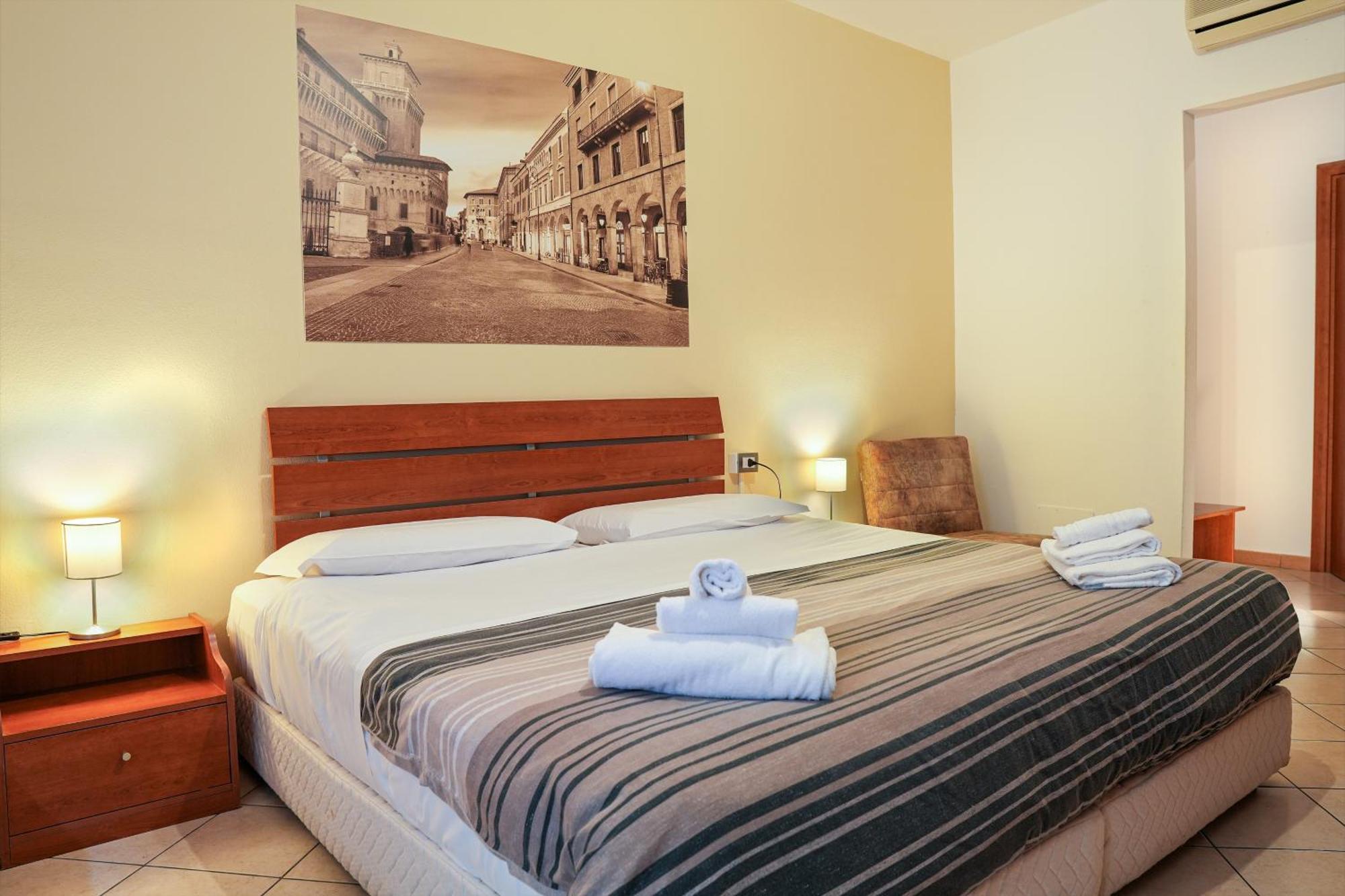 Smart Hotel Ferrara Esterno foto