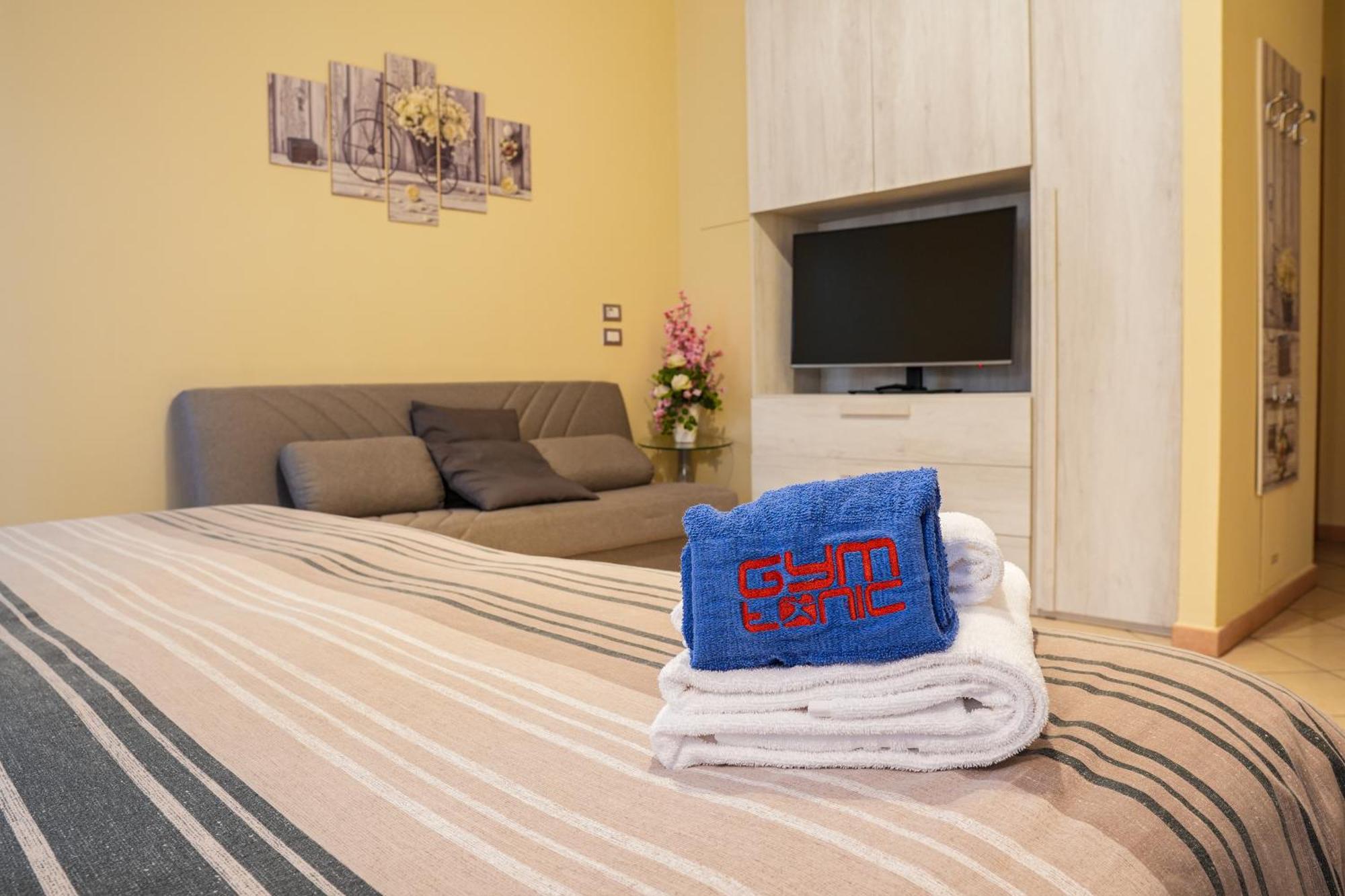Smart Hotel Ferrara Esterno foto